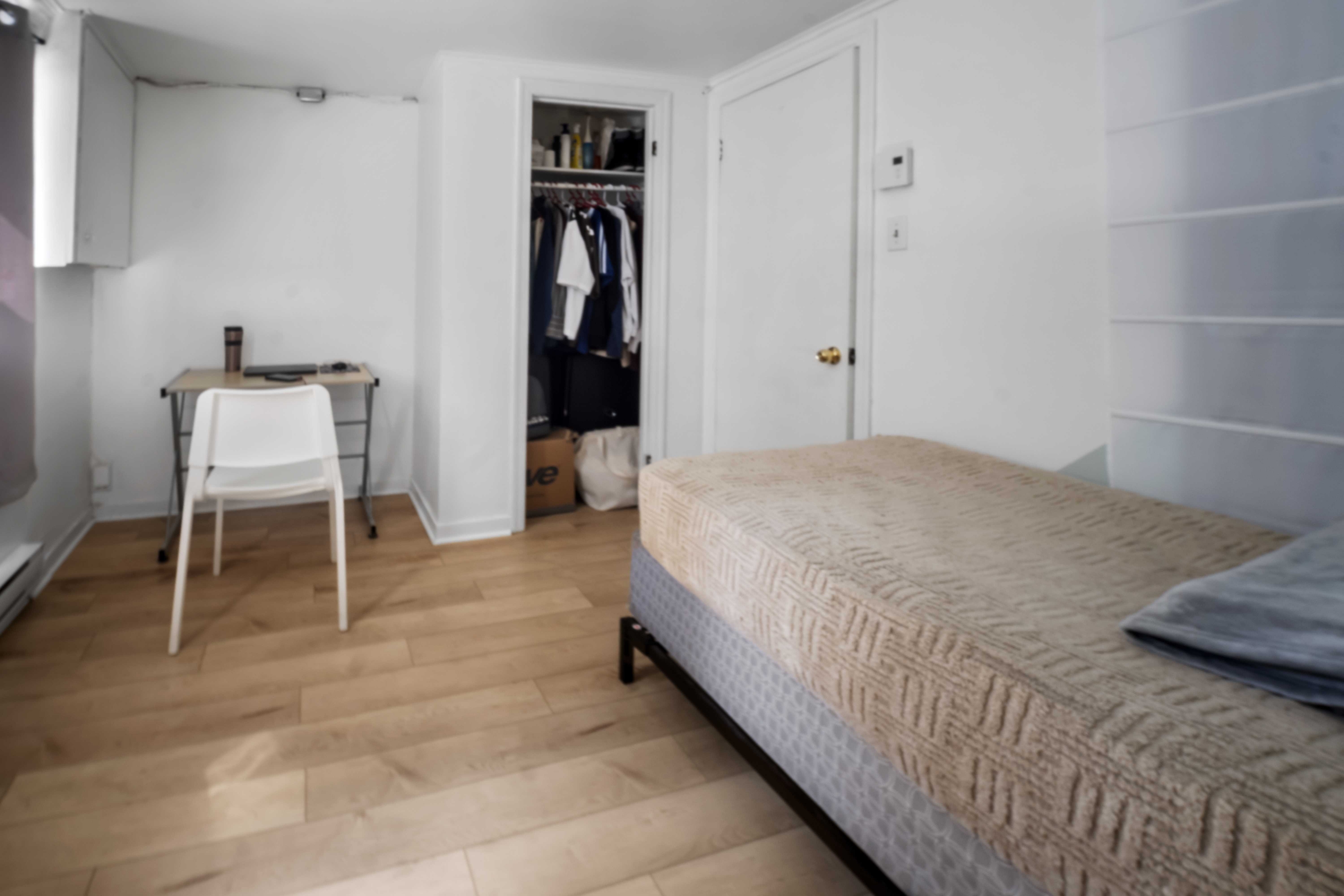 23 Wexford Street - Room 6